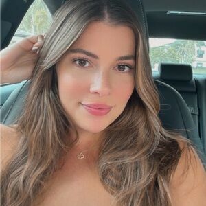 Meet your Posher, Sabrina